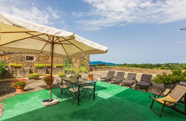 Apartment Santa Marta by Interhome