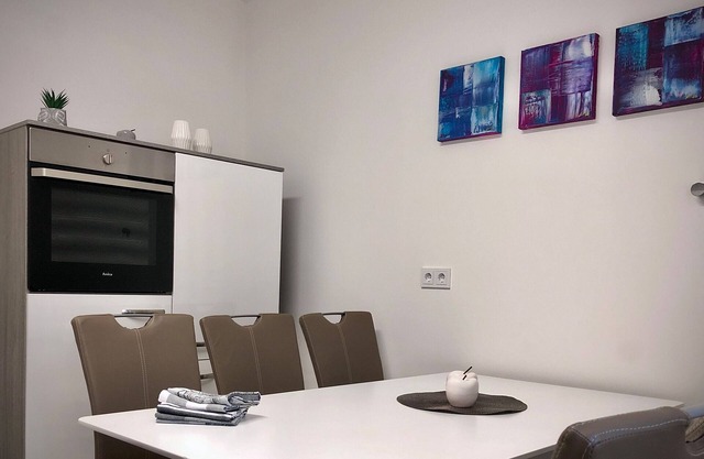 Apartment 'Schneiders 2' with Shared Terrace and Wi-Fi