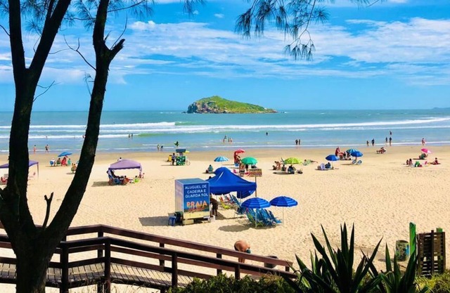 Apartment standing on the sand Imbituba -SC