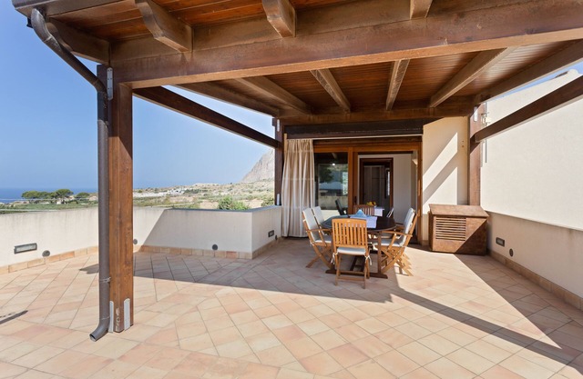 Apartment With Panoramic Terrace, Stunning Seaview!