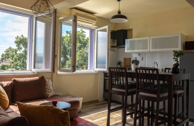 Apartment With Seaview