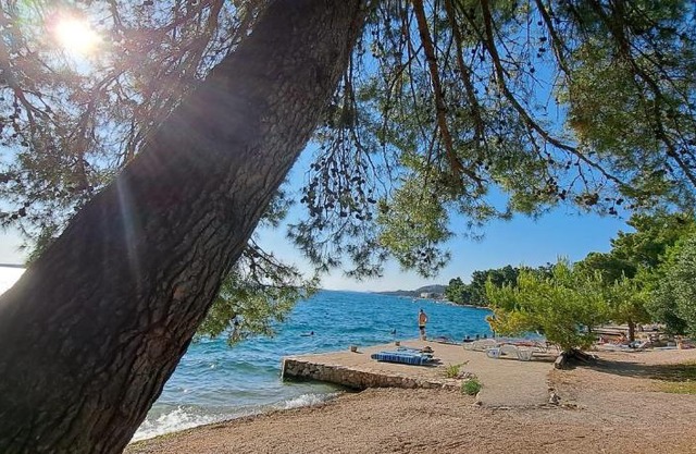 Apartments Ana Žaborić, 50 m od šljunčane plaže