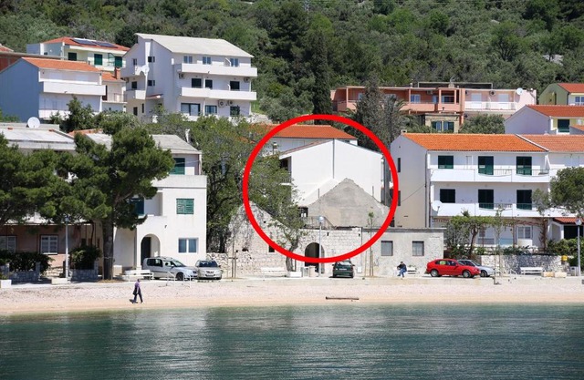 Apartments by the sea Igrane, Makarska - 10033