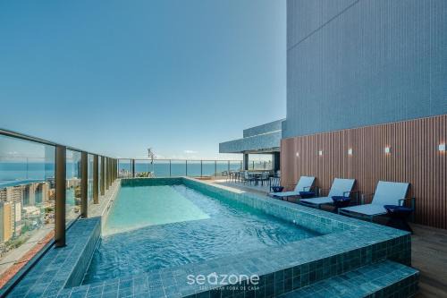 Apartments in a building with a pool 800m from the beach in Salvador - EDF