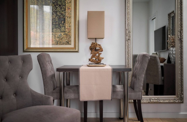 Apartments Studios 81