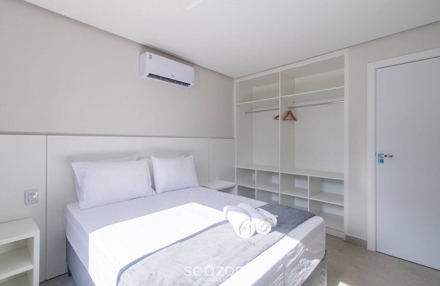 Apartments With Swimming Pool 700m From Taperapuan Beach Nvm0009