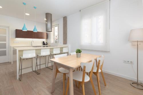 ApartUP Valencia Opera