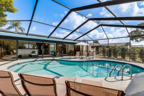 Apollo Beach Oasis Lanai and Heated Pool!