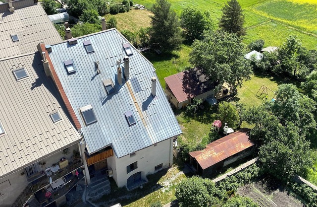 Appartement Dans une Maison de Pays Avec Jardin