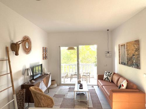 Appartement NoBe Es Pujols proche plage, vue mer