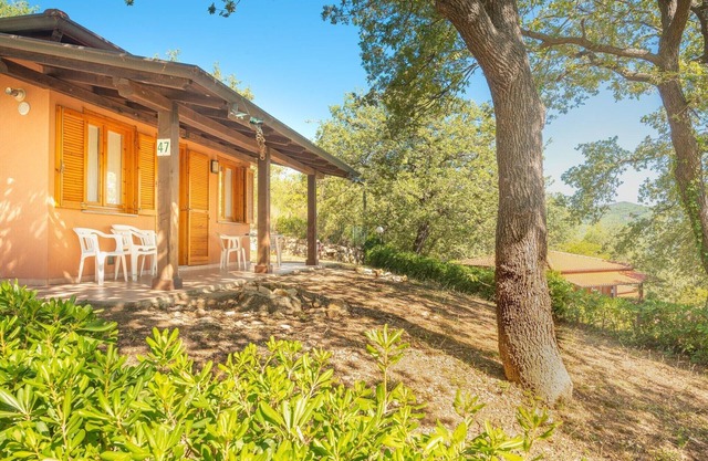 Appartements mit Veranda, Andora