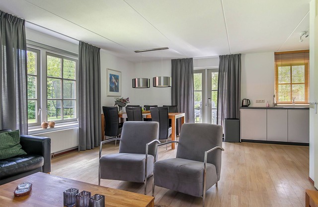 Appelhoeve comfortable 6-person vacation home on a golf resort