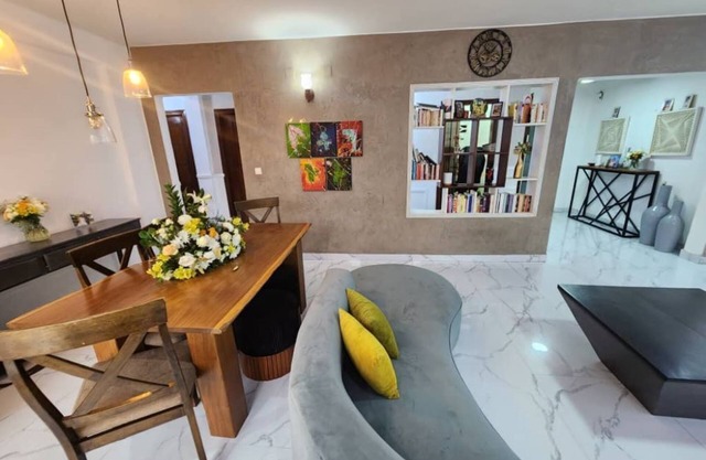 Appt 2ch. à Gombe/meublé-très Confortable/près Hôtel Rotana/quartier Sécurisé