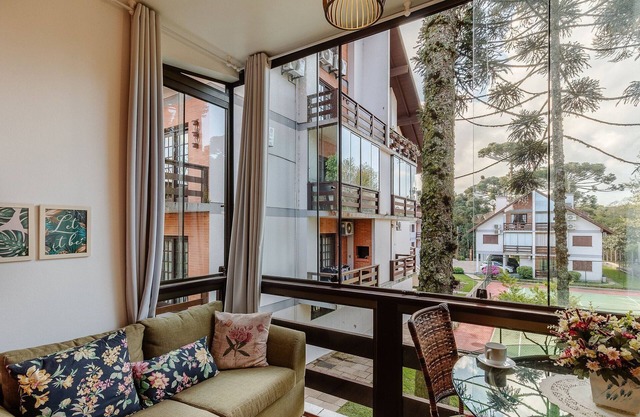 Apt Duplex With Fireplace in Gramado Rln204