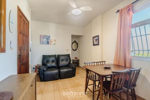 Apt in Muquiçaba w/view of Small Beach EPM0803