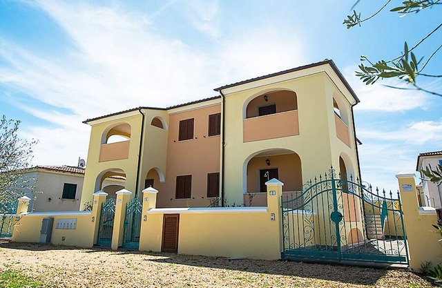 Apt. Rosaria 2A shared Swimming Pool