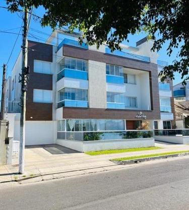 Apto duplex Lagoa do Violão