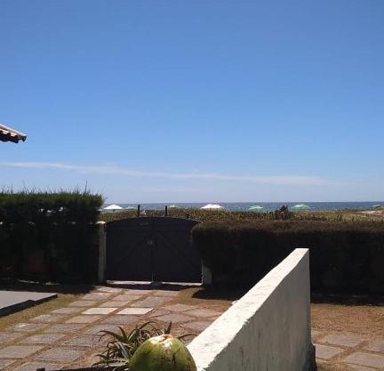 Apto Pé na Areia - Wi-Fi Gratuito - Tranquilidade à beira mar