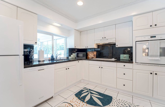 Arcade Pool Coffee Nook 3BD