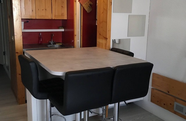 Arcs 2000: Ski-to-Feet Apartment