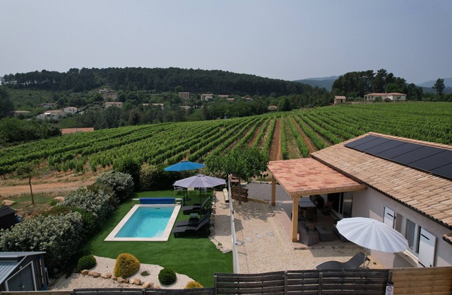 Ardèche, Air-conditioned Odalys gite, Heated swimming pool