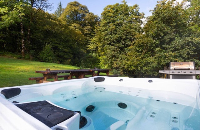 Argyll Mill - Nine Bedroom Villa, Sleeps 14