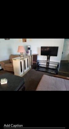 ARMANI MANOR rustic spacious 2br unit 1