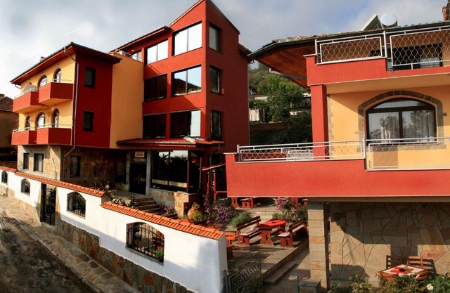 Armira Family Hotel