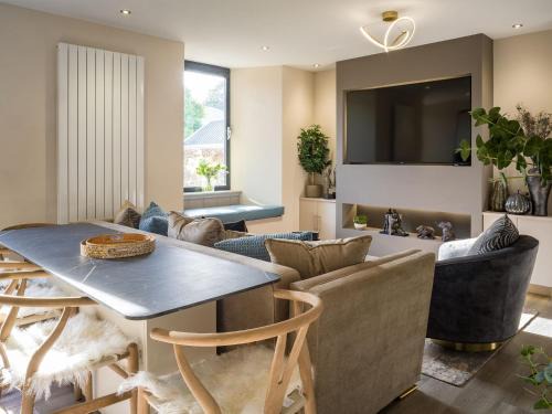 Arran Shores Luxury Shorefront Apartment 4