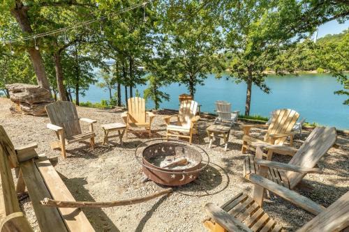 Artilla Cove Cabin 2 - Lake views - Outdoor pool