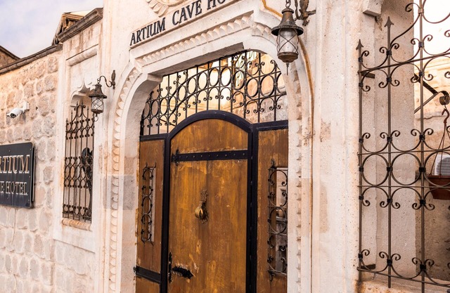 Artium Cave Hotel