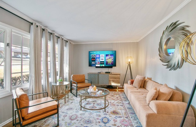 Atlanta 4BR Family Home | King Bed + Yard +FirePit