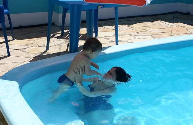 Atlântida Sul/two blocks from the sea/swimming pool/4 bedrooms with air conditioning/internet/cable TV