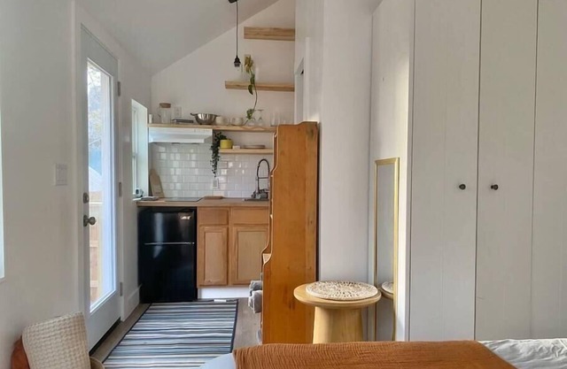 ATX Tiny House. Quick Trip to Zilker and ACL.