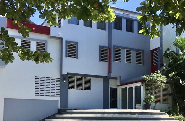 Auber Cayes Guest House