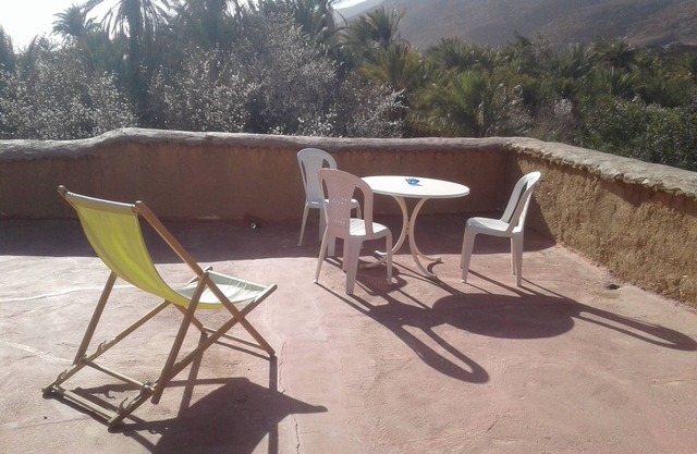 Auberge Chez Sahnoun is a touristic guest house located in Tiouadou.