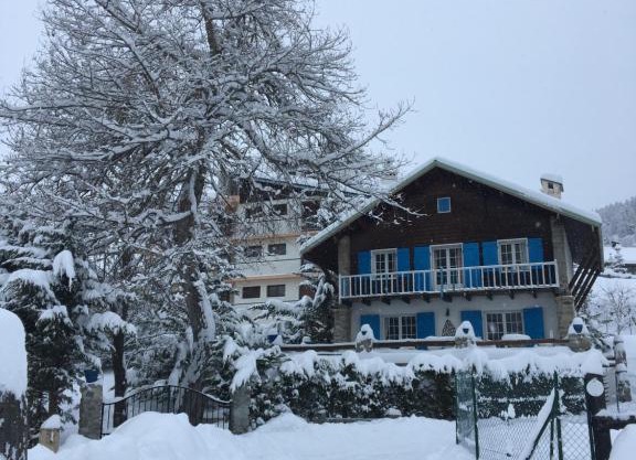 Auron Chalet Galateias