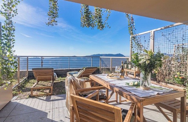 Aurora Apartment by Rent all Como