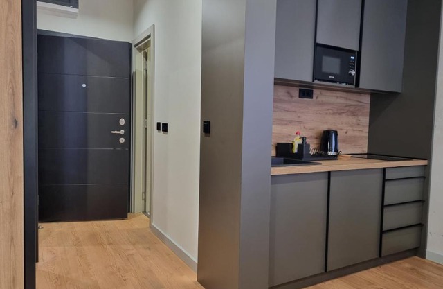 AURORA Bela reka C117, Brzeće