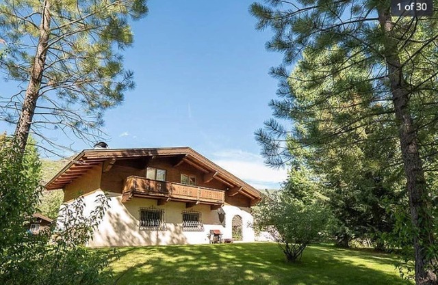 Austrian Chalet minutes from the mountain