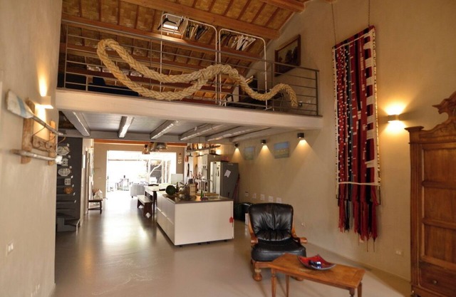 Authentic Campidanese, between art, nature and silence. 10 min from the sea!'