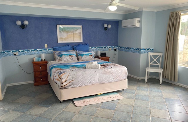 AVALON BAY BEACH HOUSE