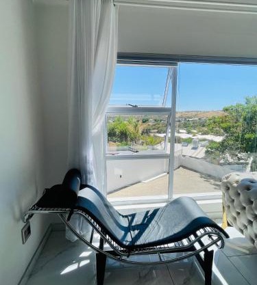 Avis sunrise view