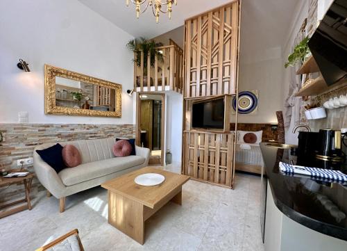 Avra Guesthouse
