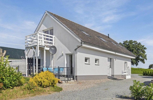 Awesome apartment in Ahrenshagen-Daskow