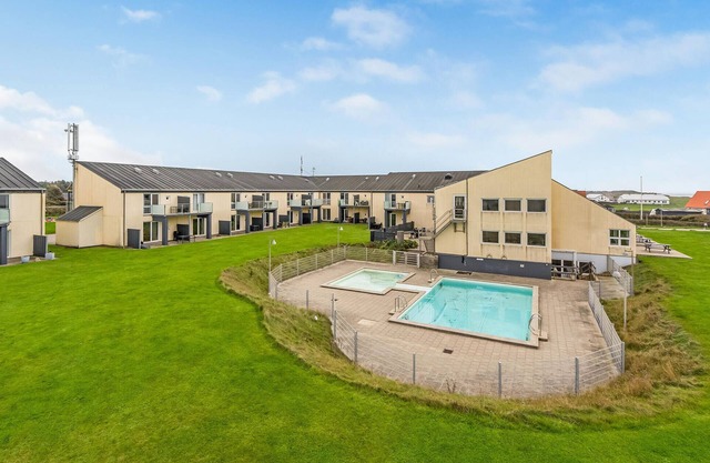 Awesome apartment in Løkken with WiFi