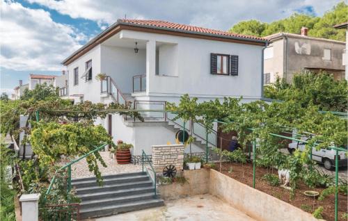 Awesome Apartment In Pula With Wifi