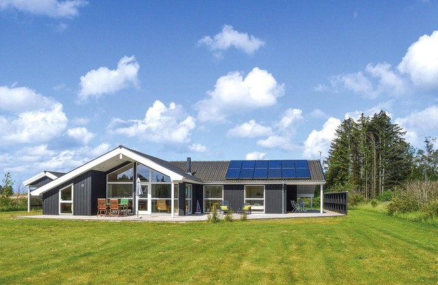 Awesome home in Jerup with sauna