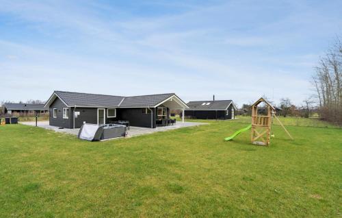 Awesome Home In Tarm With Wifi