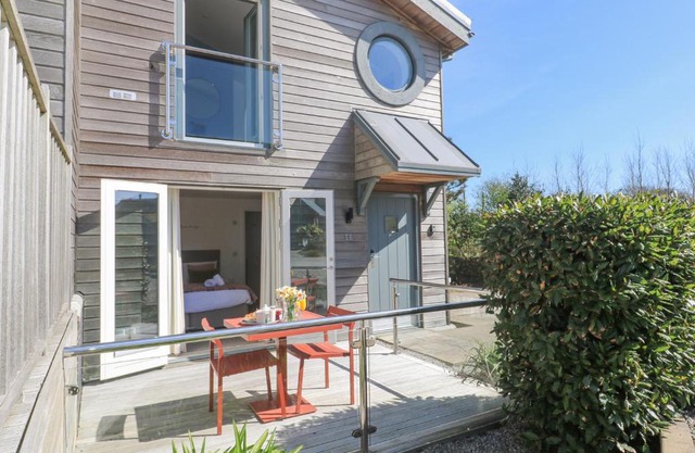 Azure Retreat at Una